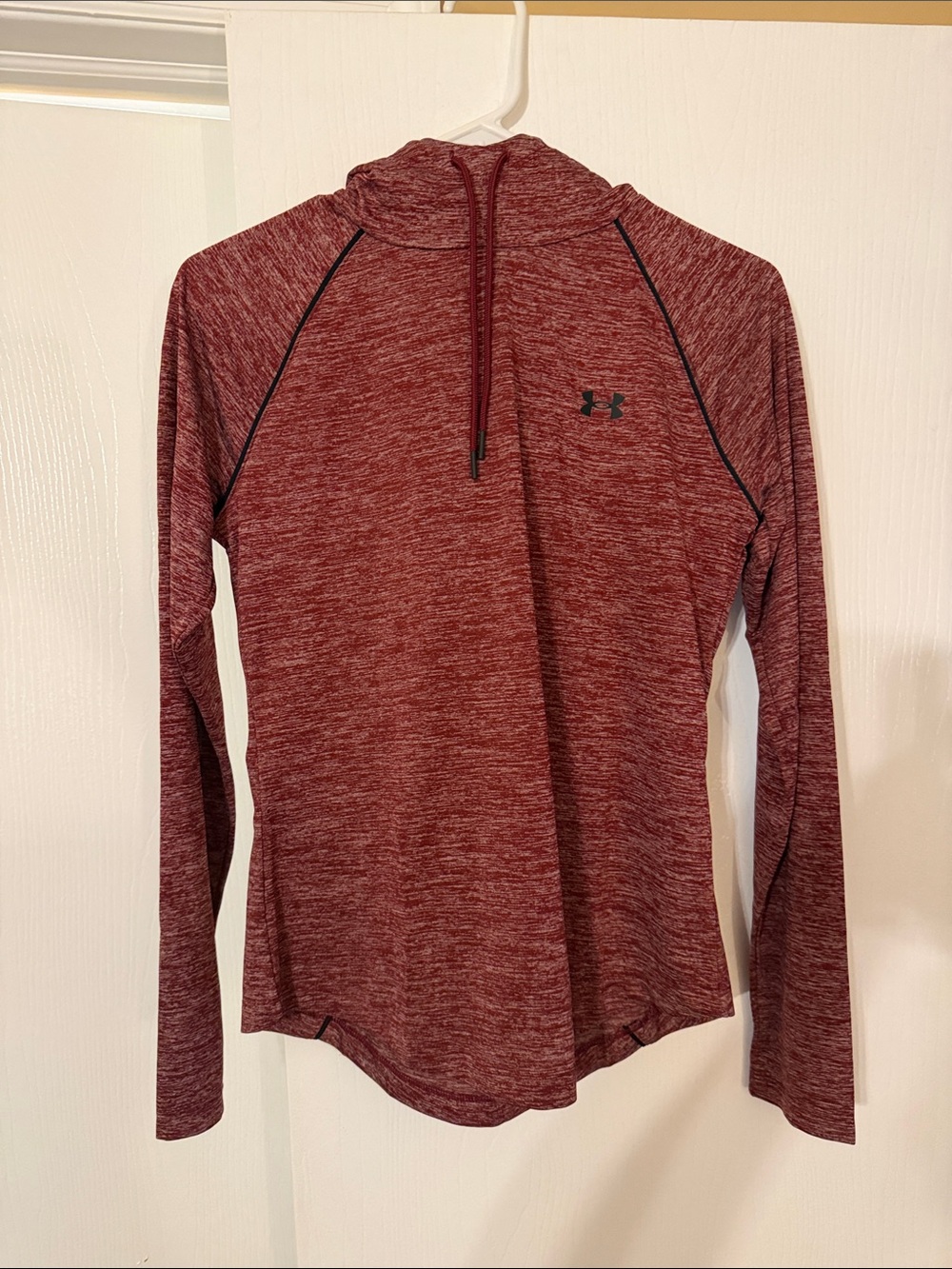 Under Armour Women's Maroon Heathered Hooded Long-Sleeve Top
